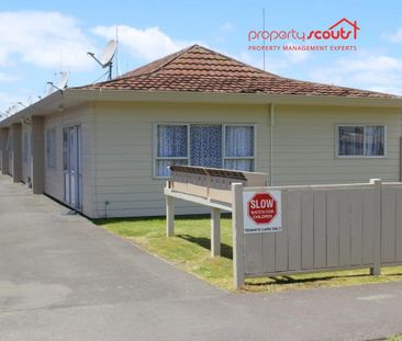Lovely 2 bedroom unit - Photo 4