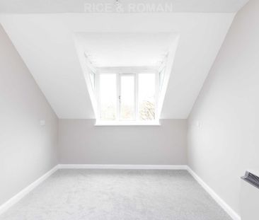 1 Bedroom Apartment, Holly Court – Leatherhead - Photo 2