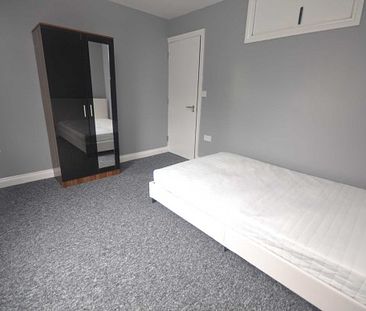 3 Bed - Highgrove Street, Reading - Photo 3