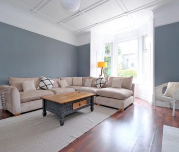 5 bedroom detached house to rent - Photo 2