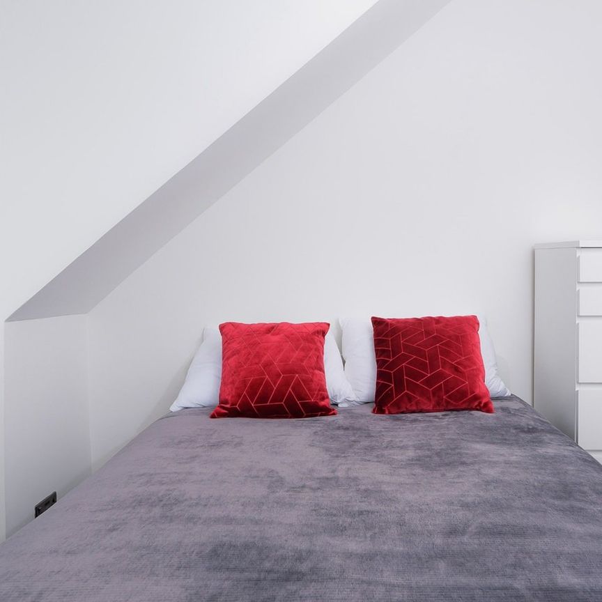 1 Bed Flat, Holburn Street, AB10 - Photo 1