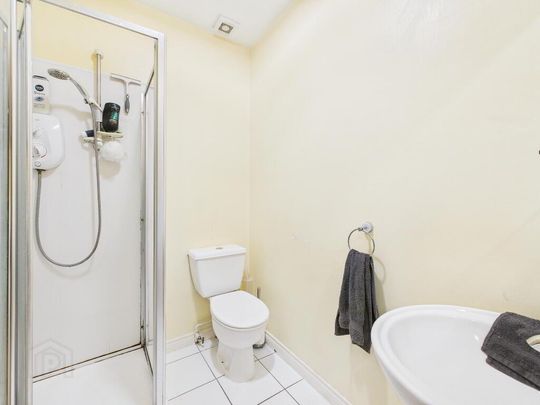 John Longs, 102-110 Beersbridge Road, Belfast, BT5 4RX - Photo 1