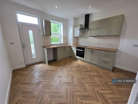 2 bedroom terraced house to rent - Photo 3