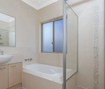 18 Pandorea Circuit, North Lakes QLD 4509 - Photo 6