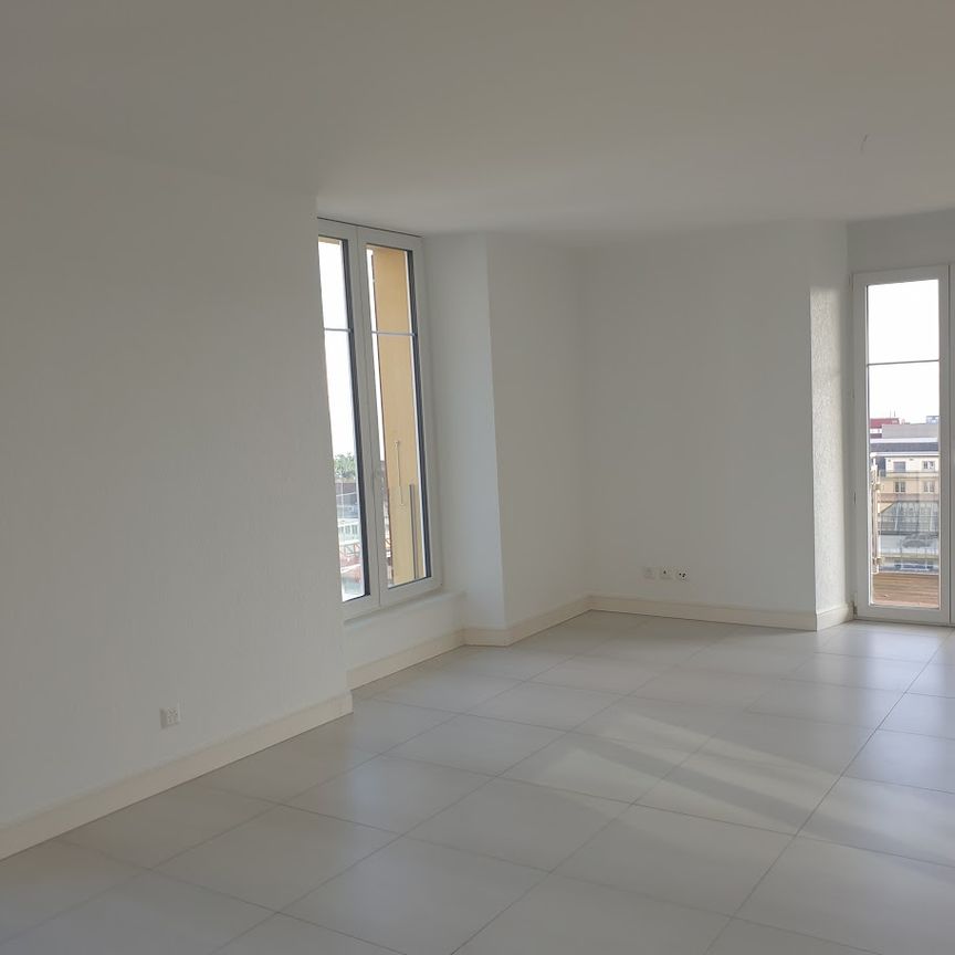 Bel appartement de 4,5 pièces avec balcon et vue sur le lac - Photo 1