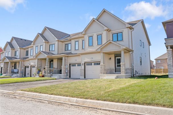 For Lease - 115 Velvet Way, Thorold, Ontario - Photo 1