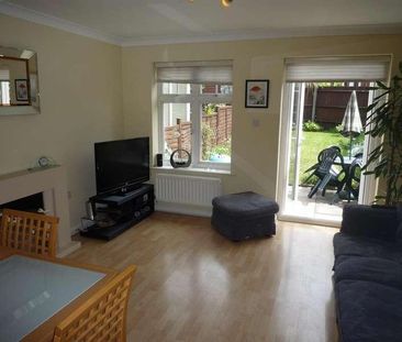 Double Bedroom House With Garden - Magnolia Gardens, Edgware, HA8 - Photo 2