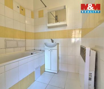 Pronájem bytu 1+kk a garsoniéry 31 m², Stupkova 1440, Praha - Photo 6