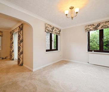 3 bedroom detached house to rent - Photo 2