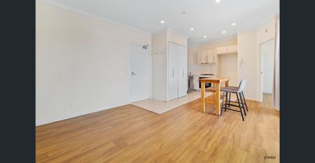 TWO BEDROOM, TWO BATHROOM UNFURNISHED UNIT IN THE HEART OF PALM BEACH - Photo 3