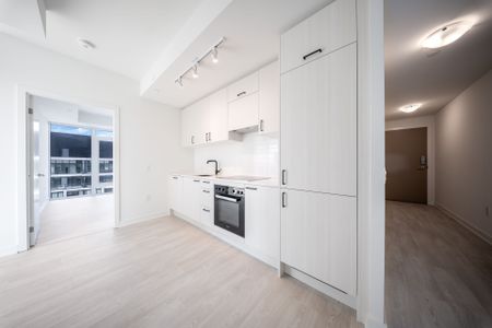 For Lease - 1 Quarrington Lane Unit# 807, Toronto, Ontario - Photo 2