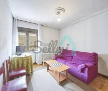Piso en alquiler en Centro - Foto 1