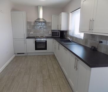 2 bedroom detached bungalow to rent - Photo 4