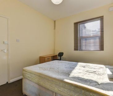 8 bedroom house to rent - Photo 4