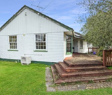 Spacious 3-Bedroom Family Home in Papakura - Photo 1