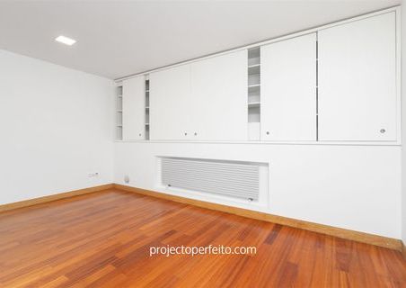 Moradia em Banda T3+1