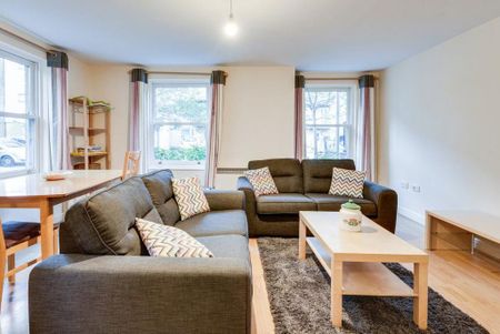 2 bedroom flat to rent - Photo 2