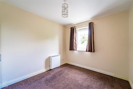 Inglenook Court, Leigh - Photo 3