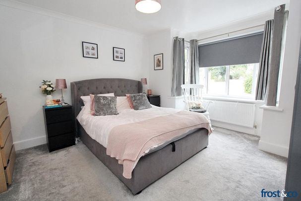 3 bedroom detached bungalow to rent - Photo 1