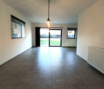 RECENTE WONING MET TUIN EN CARPORT - Photo 3