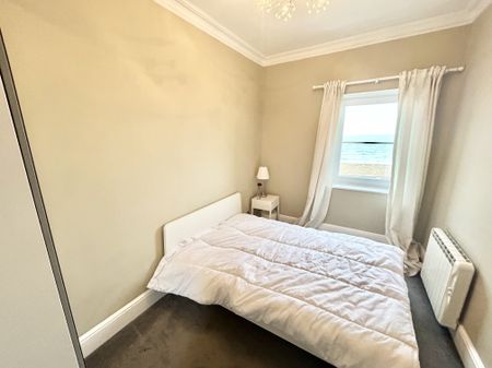 South Parade, Southsea - Photo 5