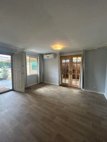 “Charming 3x1 duplex in Armadale” - Photo 3