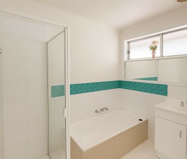 Comfortable Family Home in a Great Hampton Park Location - Photo 4