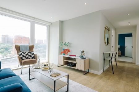 2 bedroom apartment - Photo 2