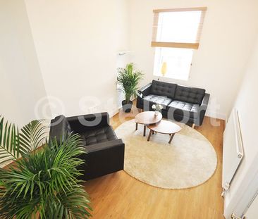 Junction Road, N19, London - Photo 1