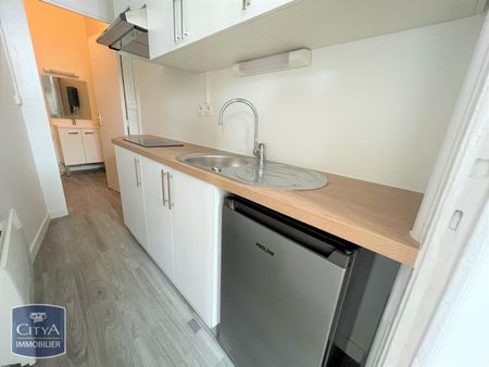 Location Appartement 1 pièce 24m² LILLE 59000 - Photo 3