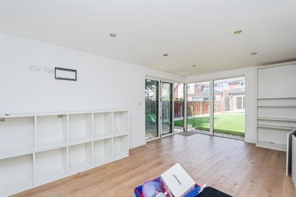 Crete Road, Dibden Purlieu, SOUTHAMPTON - Photo 1