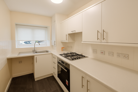 2 bedroom terraced house to rent - Photo 4