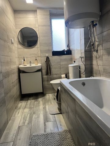 Pronájem bytu 1+1 38 m2 - Photo 5