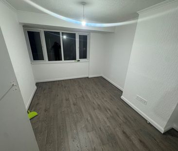 3 Bed Semi-Detached House, Hodge Hill Road, B34 - Photo 4