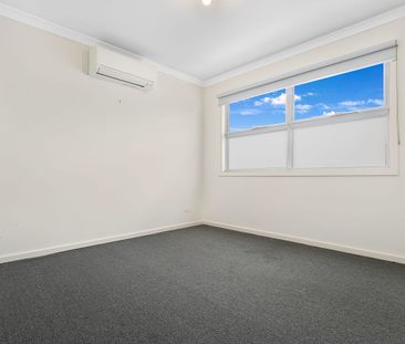 Lifestyle and Location Perfectly Combined - Photo 4