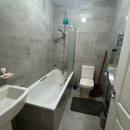 Manor Drive North - Photo 4