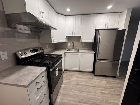 For Lease - 17 Cornwallis Drive Unit# Unit 2 - Front Lower, Toronto, Ontario - Photo 5