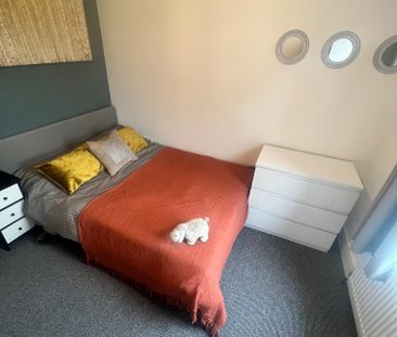 Cassio Road 17CASS - Room 3 - Photo 2