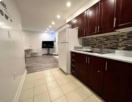 For Lease - 11A St Andrews Boulevard, Toronto, Ontario - Photo 3