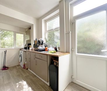 3 bedroom Detached house to rent - Photo 5