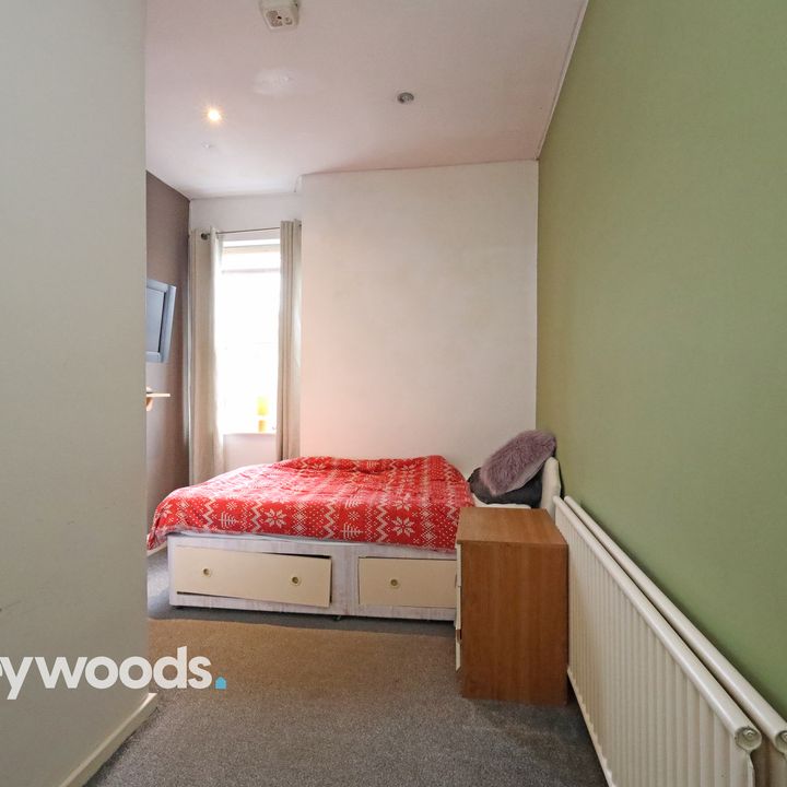 1 bed house of multiple occupation to rent in Victoria Street, Stoke-on-Trent, Staffordshire - Photo 1
