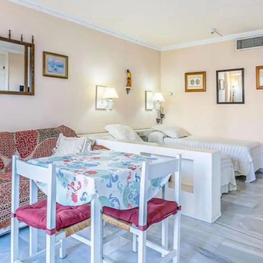 Estudio de alquiler en Calle Lamo de Espinosa, 7, Puerto Deportivo - Photo 1