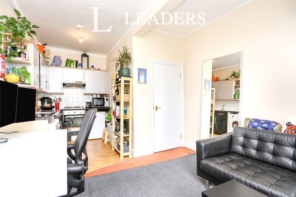 1 bedroom apartment to rent Deptford High Street, London, SE8 - Photo 1