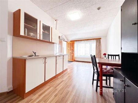 Světlý byt 2+kk (35 m - Fotografie 3