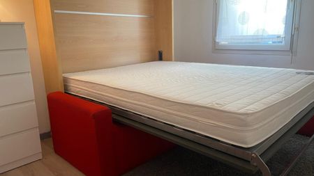 Location Appartement 3 pièces 58m² LES ANGLES 30133 - Photo 4