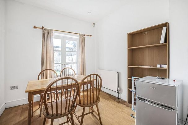 4 bedroom terraced house to rent - Photo 1