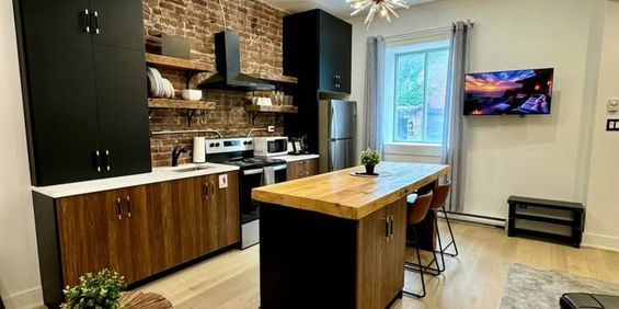 Plateau/Downtown - 3 Bedrooms Furnished - Photo 3