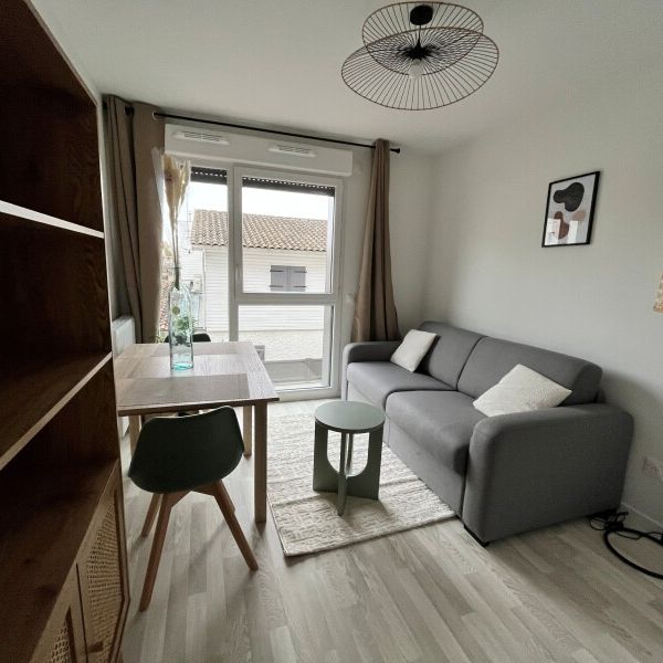 Location Appartement 1 pièce 20m² MERIGNAC 33700 - Photo 1