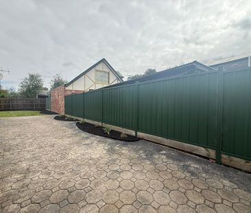 Newly Renovated Family Home! - Photo 2