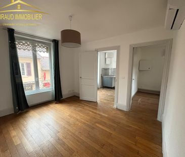 Location Appartement 1 pièce 29m² CHARLIEU 42190 - Photo 1